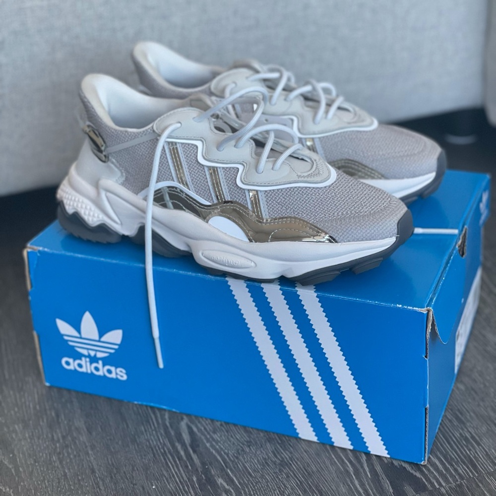 SOLD Women’s Adidas Ozweego